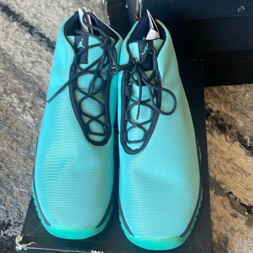 Jordan Future - Picture 2 of 2